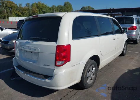 2011 Dodge Grand Caravan Crew z USA, uszkodzony, nr VIN 2D4RN5DG7BR660870